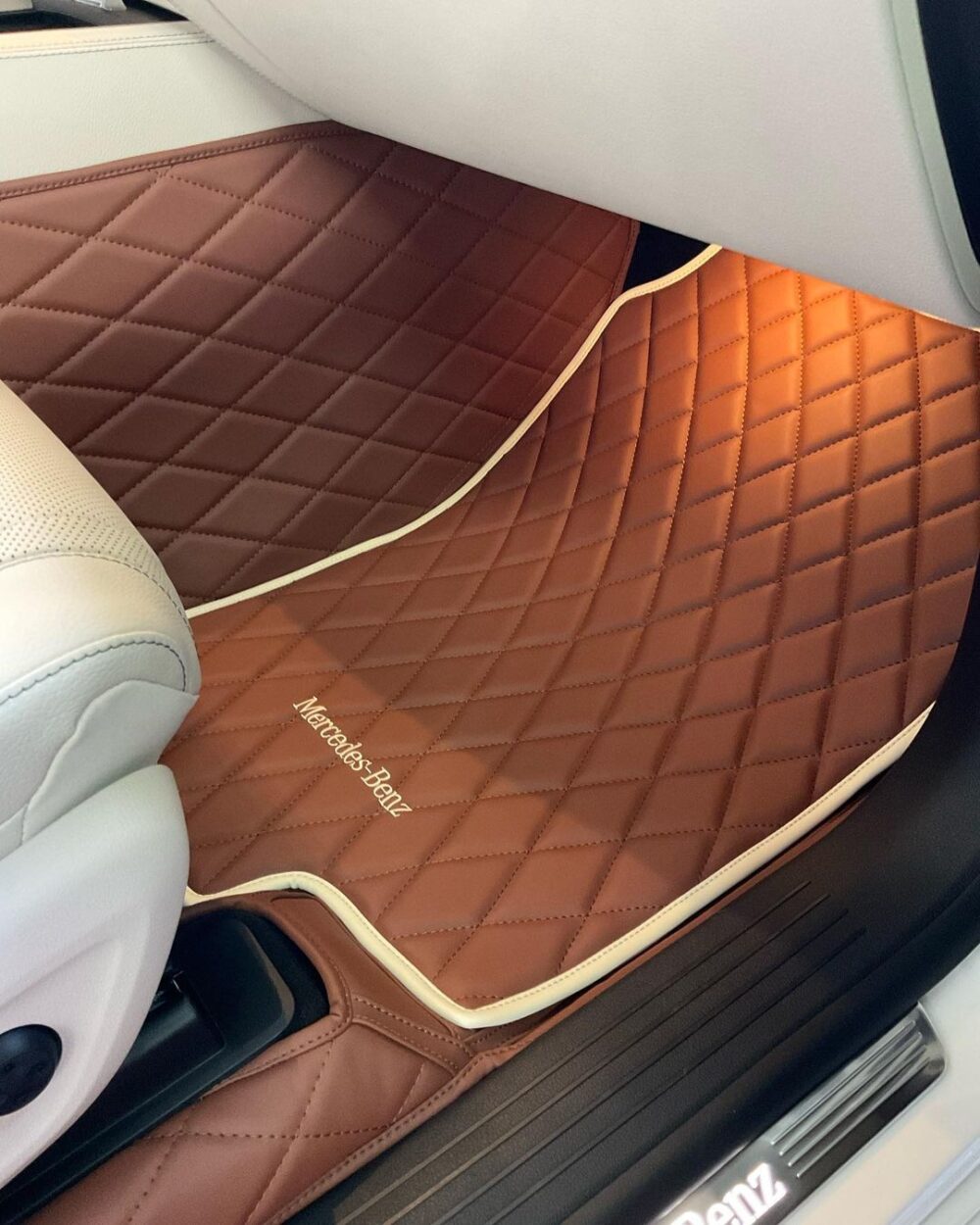 Alternative view of Hazelnut Classic