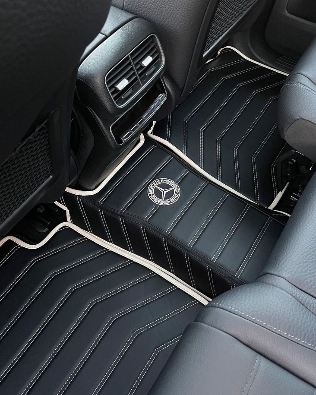 Starlight Noir - Image 4